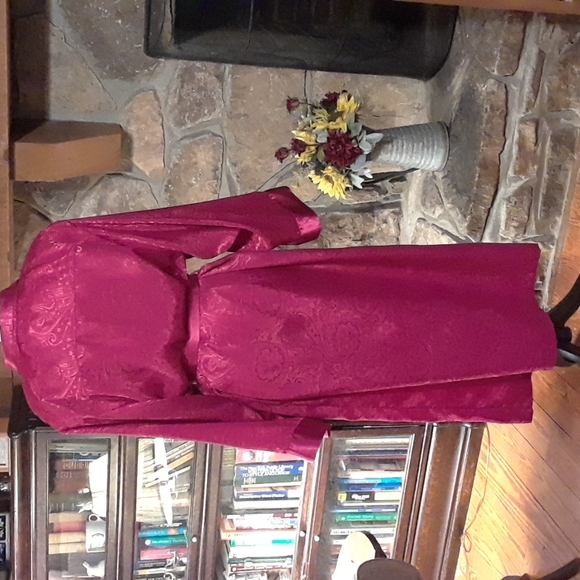 Vintage Victoria's Secret kimono robe - Picture 6 of 10